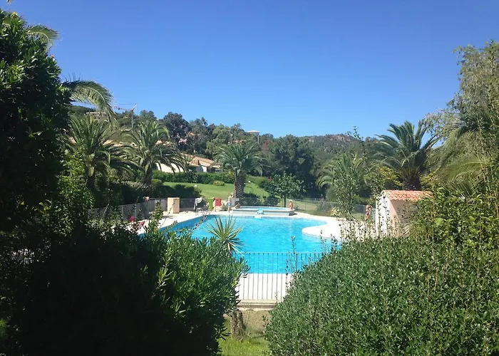 Playa Del'oro Aparthotel 4*