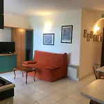 Playa Del'oro מלון דירות פאבונה
