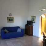 מלון דירות Playa Del'oro 4*