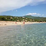 מלון דירות Playa Del'oro 4*